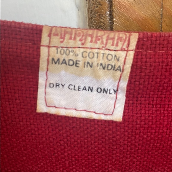 Colorful Embroidered Vest - Picture 2 of 3